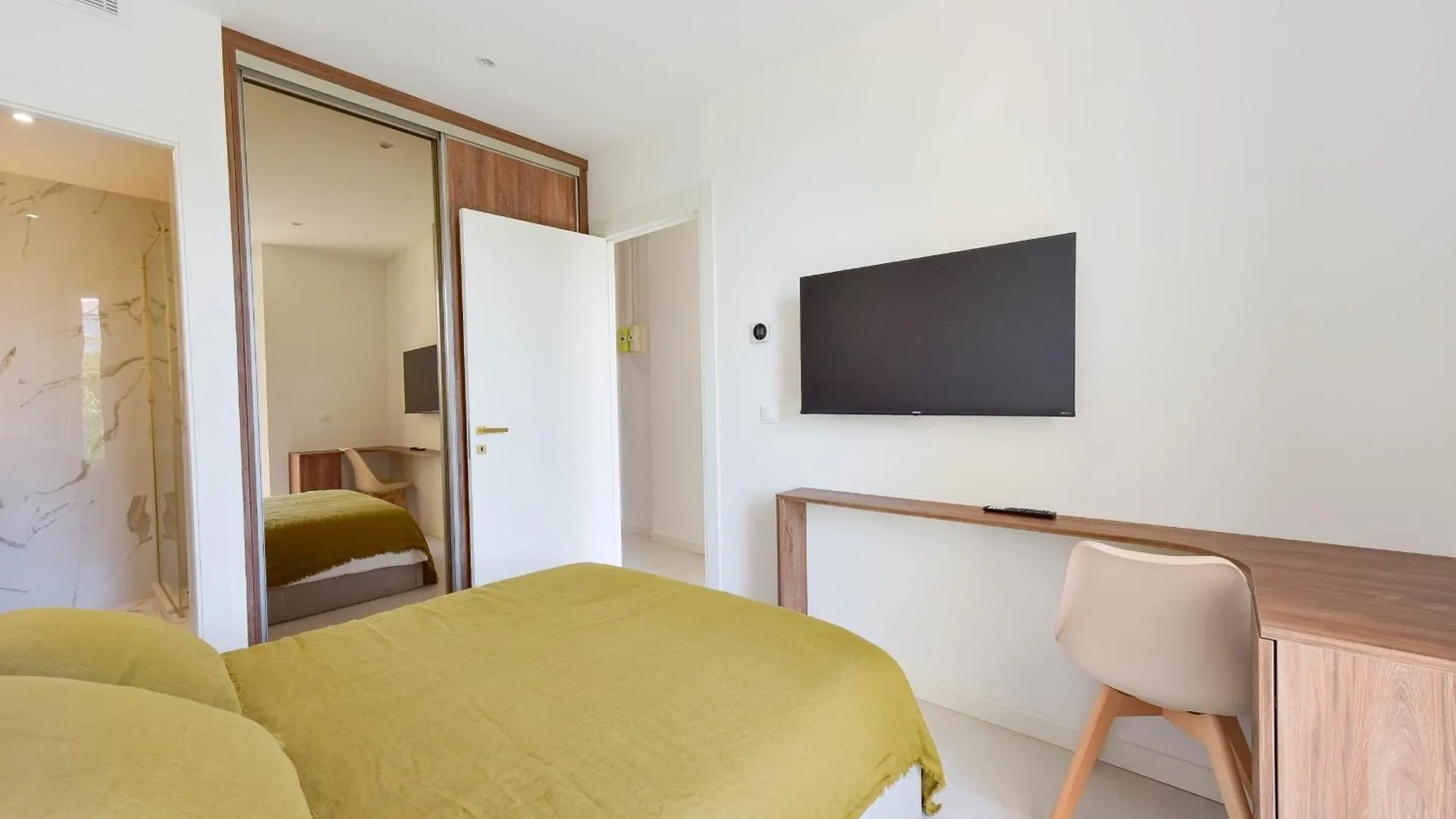Rare Luxury 3-Br Near The Croisette Apartment Cannes