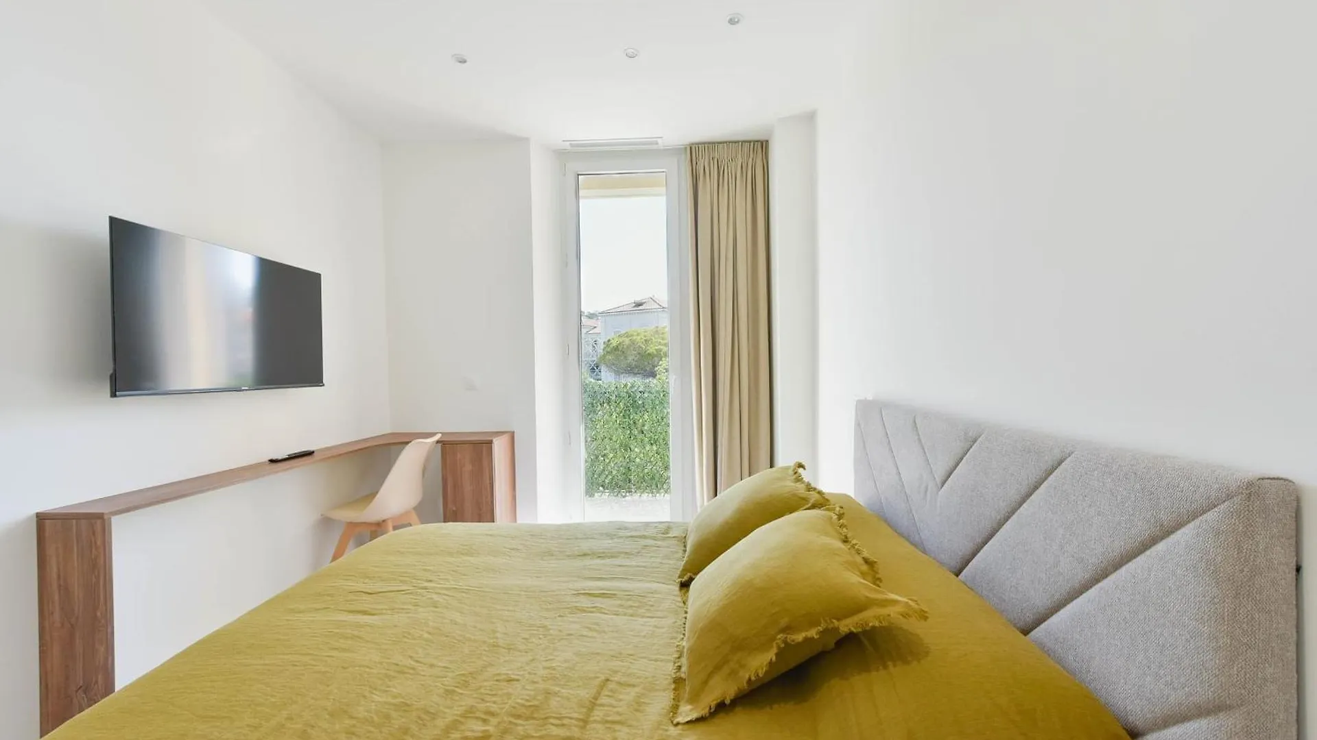 Rare Luxury 3-Br Near The Croisette Apartment Cannes