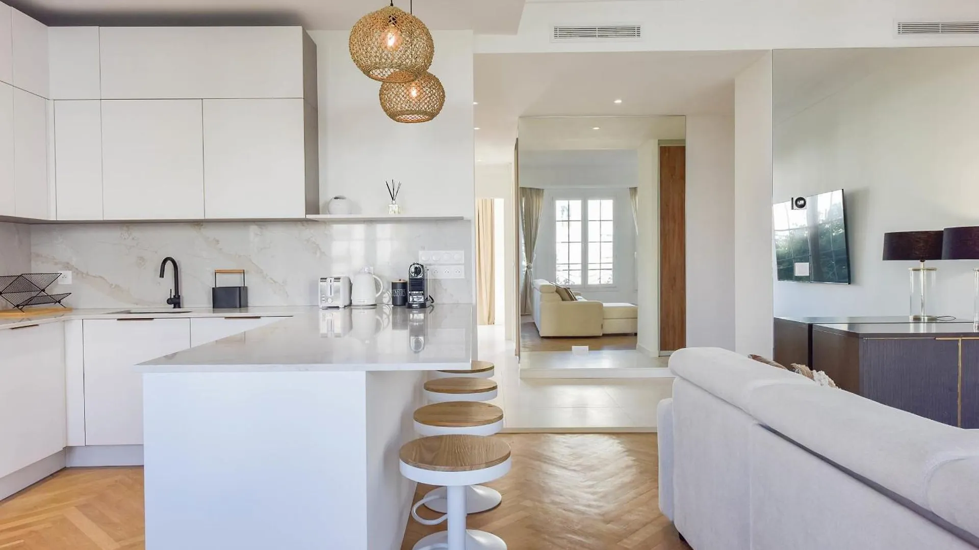 Rare Luxury 3-Br Near The Croisette Apartment Cannes